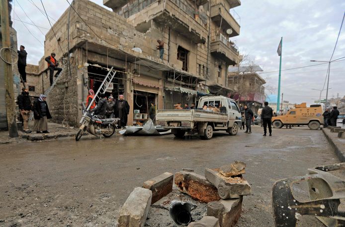 Beel van de oorlog in Irak, die in 2014 in alle hevigheid woedde toen vrouw met haar gezin het land ontvluchtte en uiteindelijk in Almelo terecht kwam.