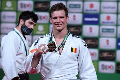 Wereldkampioen! Matthias Casse pakt gouden medaille op WK judo in Boedapest: “Ik had ze allemaal kunnen verslaan”