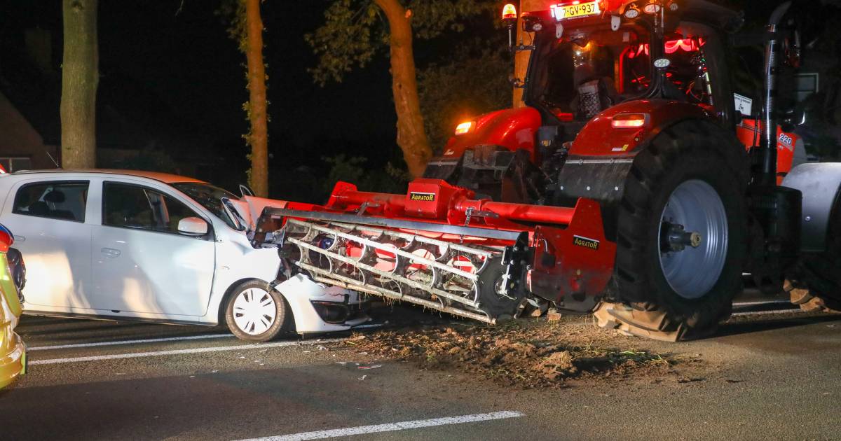 Vrouw gewond bij ernstig ongeluk met trekker.