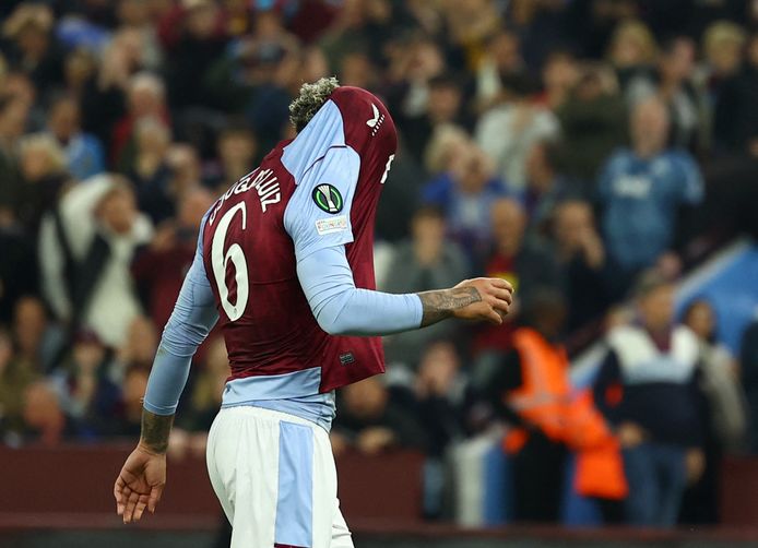 Aston Villa-speler Douglas Luiz.