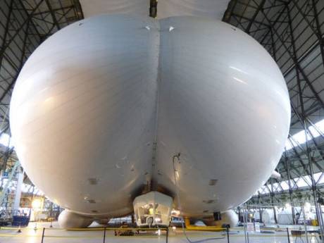 Hilariteit om looks van grootste vliegtuig ter wereld