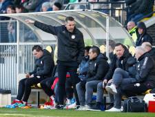 Genadeloze afgang voor trainer Gert Jan Karsten en IJsselmeervogels, dat kansloos degradeert uit de tweede divisie