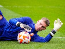 Coup dur pour Bart Verbruggen: malade, le gardien d’Anderlecht quitte la sélection néerlandaise