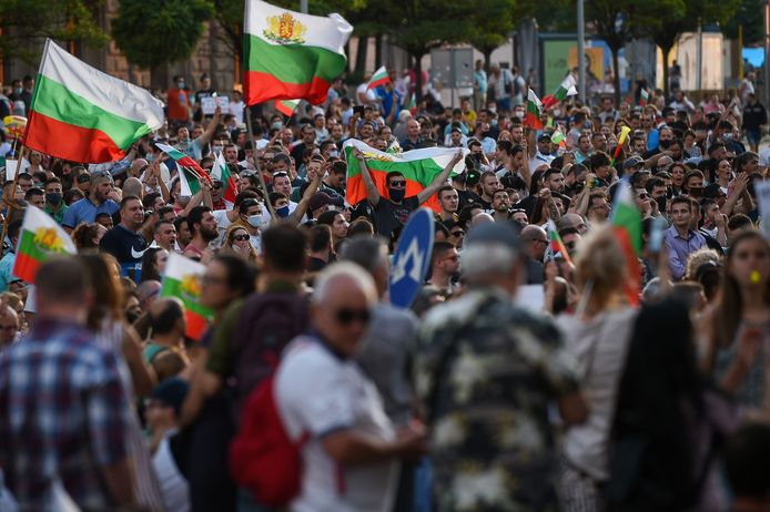 Demonstranten kwamen voor de vierde dag op rij op straat in de Bulgaarse hoofdstad Sofia.