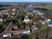 Groeten uit Rhenoy, het dorpje in de Betuwe is geliefd bij toeristen én ooievaars