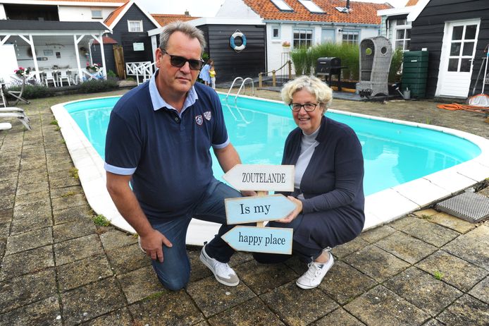 Guy Van Cauteren en Inge Vets verhuren een vakantiehuisje - mét zwembad - in hun achtertuin.