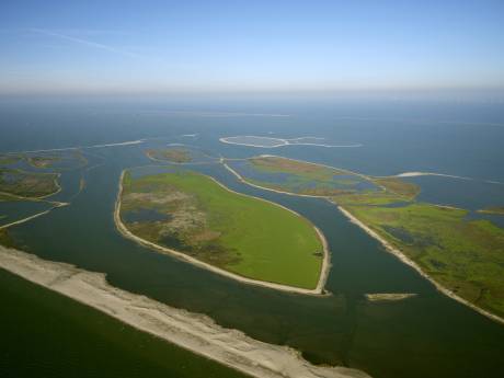 Waterschap pompt extra water vanuit Markermeer naar Veluwemeer wegens zakkend waterpeil