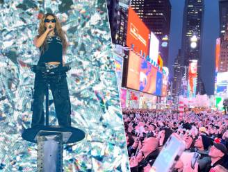 KIJK. 40.000 fans stromen toe voor verrassingsoptreden Shakira op Times Square in New York
