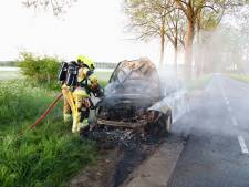 Auto brandt uit in Heukelum, bestuurder spoorloos verdwenen