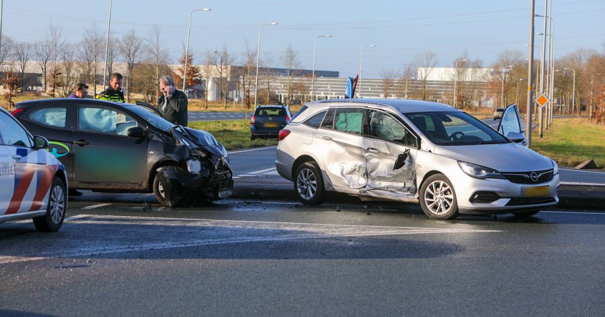 Gemiddelde van 1 ongeluk per maand is alweer gehaald op gevaarlijk kruispunt in Apeldoorn bij A1.