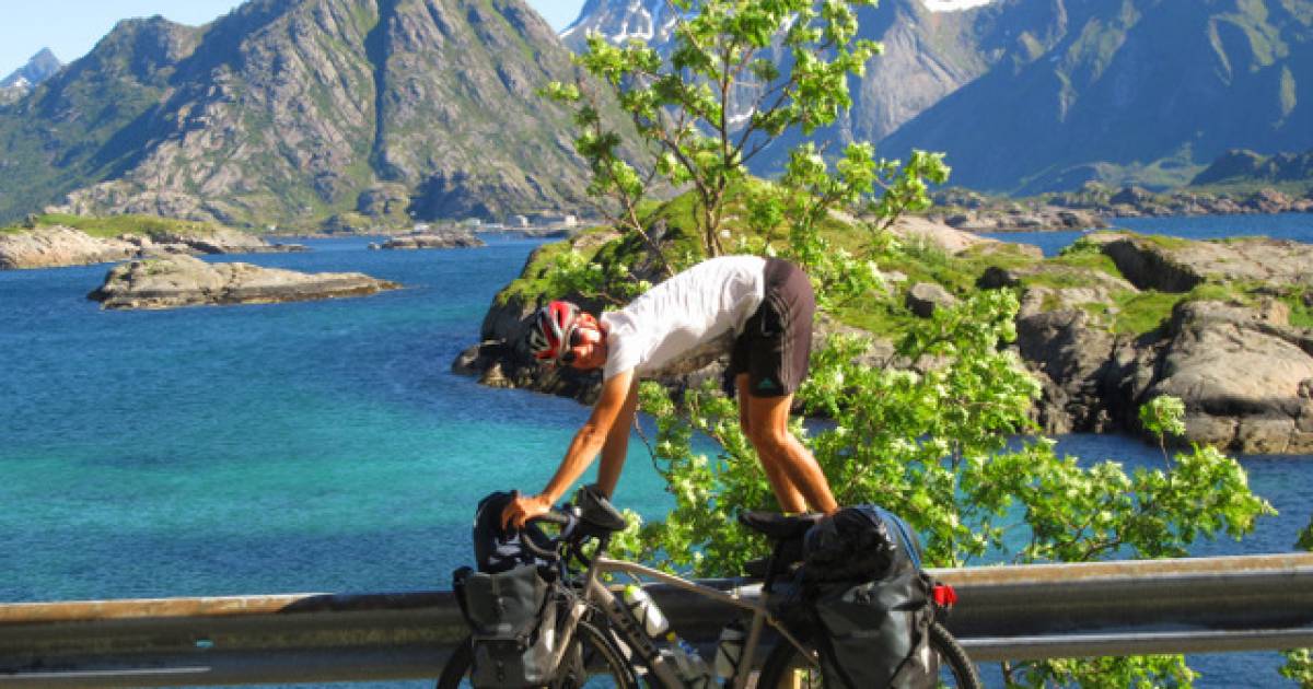 Niels Jansen uit de Weebosch fietst de wereld rond. ‘Reizen wordt pas echt zonder snelle vervoersmid