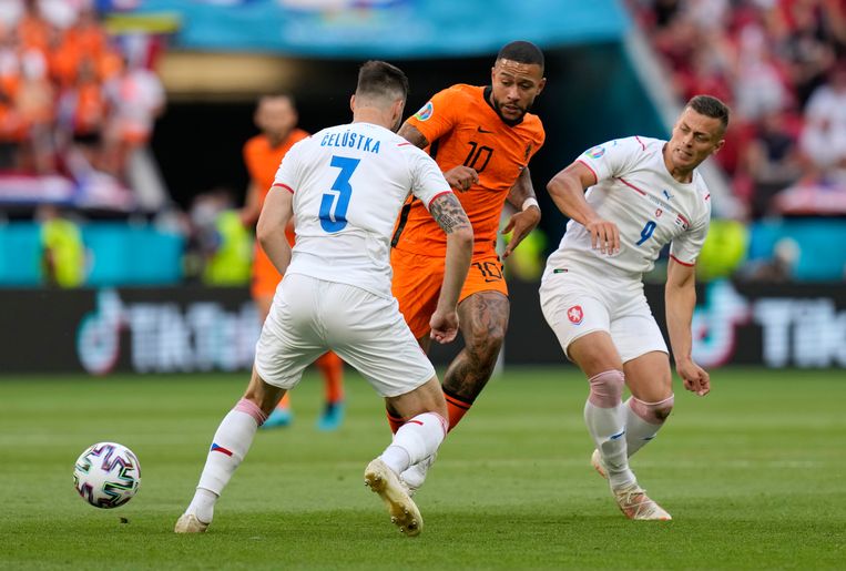 Live | Einde EK in zicht voor tiental Oranje na tweede ...