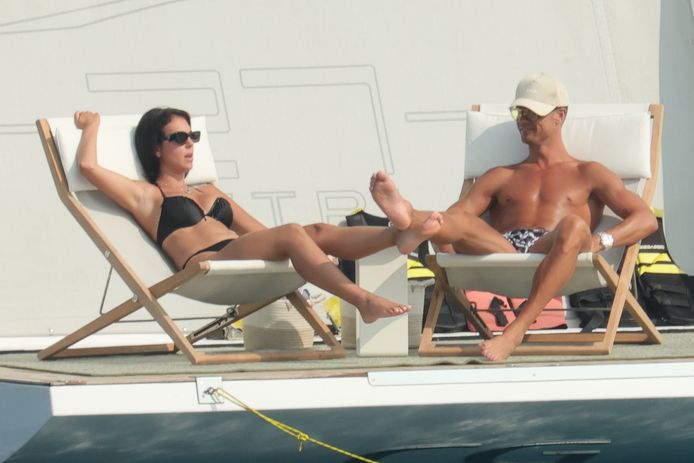 Ronaldo and Georgina on the yacht.