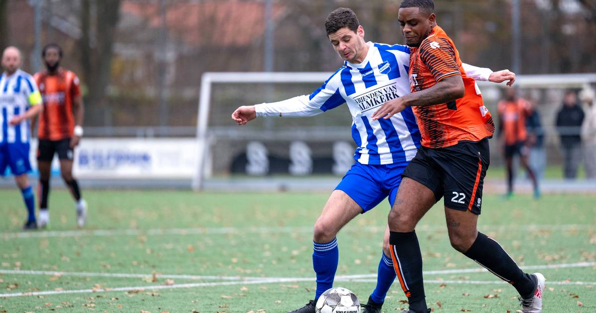 Kruisland laat Almkerk in slotminuut ontsnappen: ‘We hebben gevochten voor wat we waard waren’