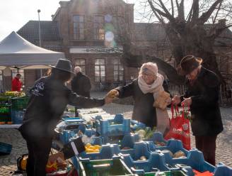 Meteen veel bezoekers en start spaaractie op nieuwe lokale markt van Massemen