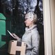Veel klachten over niet-thuisbriefjes van PostNL: zo voorkom je dat je pakket kwijtraakt