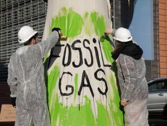Jongeren protesteren voor EU-Commissie tegen label van gas- en kernenergie als groene investering