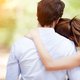 7 signalen dat je partner misschien emotioneel vreemdgaat