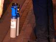 Wie betrapt wordt met lachgas betaalt voortaan ook voor de vernietiging van de flessen en capsules
