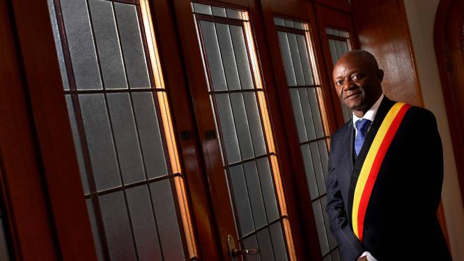 Pierre Kompany: beelden Leopold II horen thuis in museum