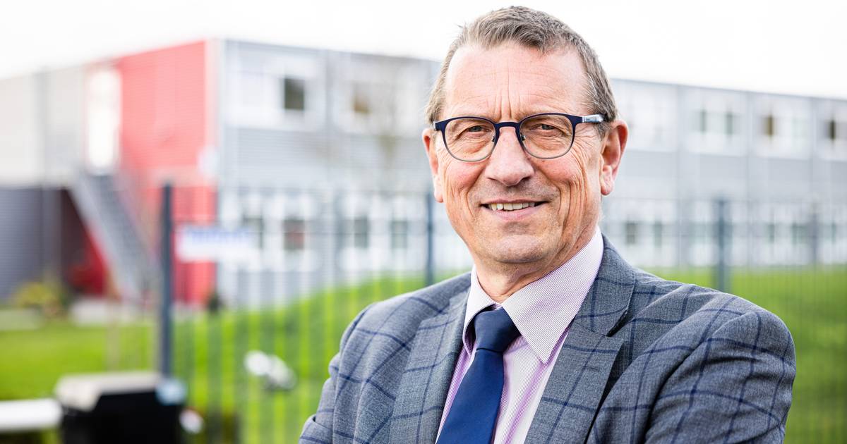 Burgemeester Offinga reageert op onthulling interne mails over opvang vluchtelingen in Schuinesloot 