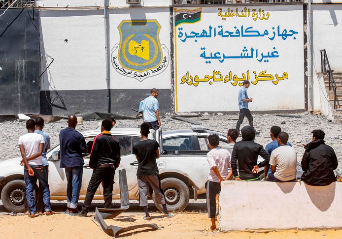 Bij een luchtaanval op een detentiecentrum voor migranten in Tripoli vielen begin deze maand zeker veertig doden