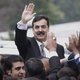 Premier Pakistan aangeklaagd voor minachting