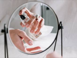 Expert helpt je parfum kiezen voor Moederdag: “Merendeel van de vrouwen zet deze geur bovenaan haar top 3” 
