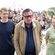 Non-conformist (en kanshebber op de Gouden Palm) Aki Kaurismäki heeft lak aan Cannes-conventies: ‘Slava Ukraini!’