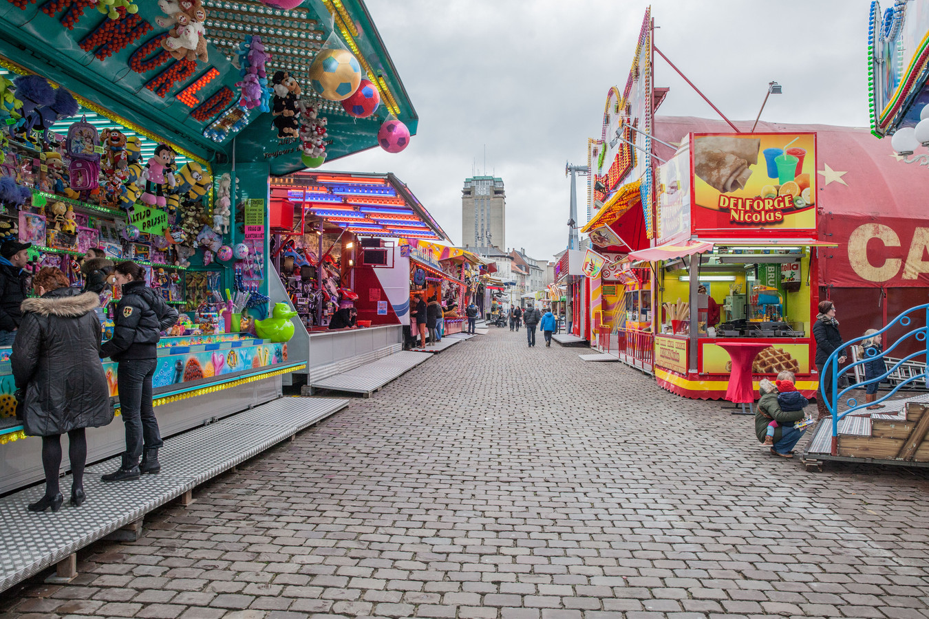 13- en 14-jarige meisjes volledig van de kaart nadat ze stiekem vodka ...