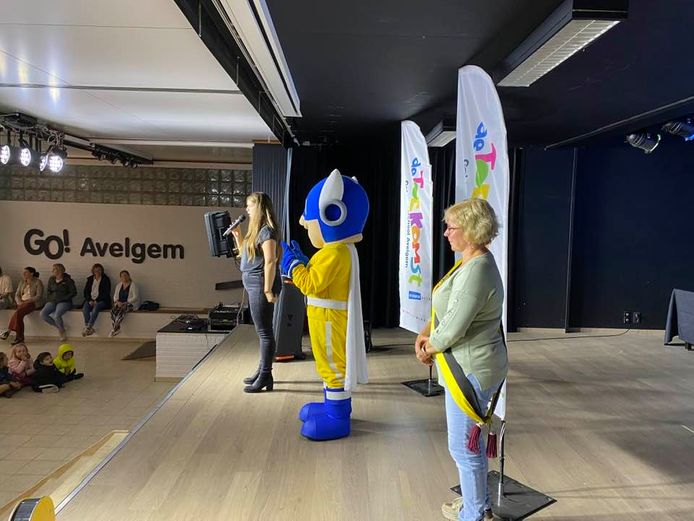Leerlingen SJB basisschool en De Toekomst trappen High Five-project af ...