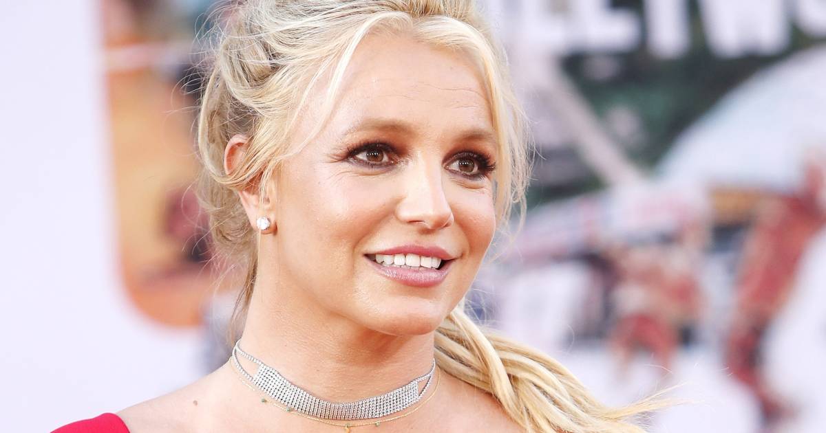 Britney Spears can sign legal documents herself for the first time in 13 years |  showbiz