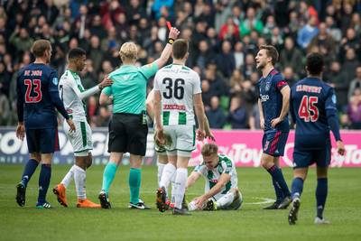 Veltman vindt armoedig spel Ajax 'moeilijk te verklaren'
