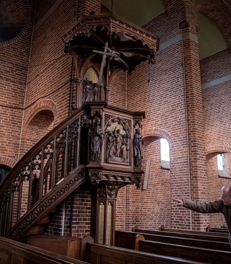 Gedoe rond preekstoel in de Winssense kerk: ‘Leegmaken kerk is plegen strafbaar feit’
