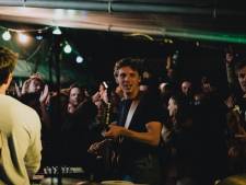 “Toegankelijke sfeer waar matrozen jong en oud welkom zijn”: Stormkop surft dit weekend op cultuurfestival ‘Geluidsgolven’