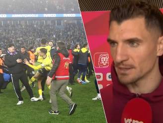 Thomas Meunier getuigt over veldbestorming tegen Fenerbahçe: “Weet niet waarom match niet gestaakt is”