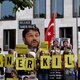 Amnesty-voorzitter en Turkse activist moet tóch in cel zijn proces afwachten