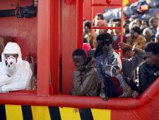 Plus de mille migrants débarquent en Italie