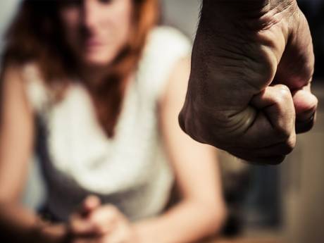 Ten onrechte labelen we huiselijk geweld als een privékwestie