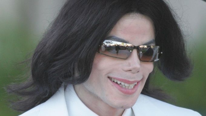 Le Nez De Michael Jackson A Ete Vole A La Morgue Home 7sur7 Be