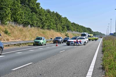 Flinke file op A58 bij Ulvenhout vanwege ongeval