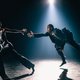 Drieluik ‘Climb the Sky’ is soms miniatuurdrama, soms studieuze bewegingsopdracht ★★★★☆