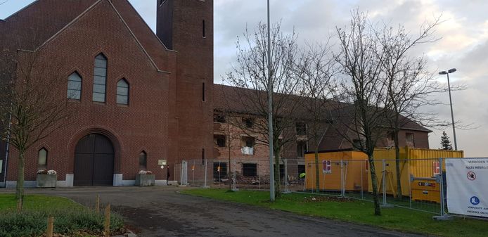 Afbraak klooster Termien is enkele dag geleden begonnen.