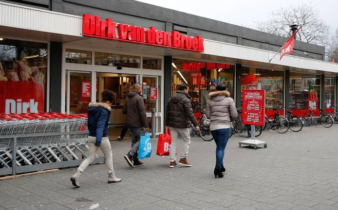 kleding gastheer Beukende Supermarktketen Dirk van den Broek opent winkels in Assen en Emmen |  Drenthe | AD.nl