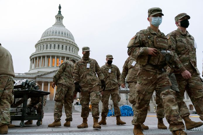 Leden van de Nationale Garde aan het Amerikaanse Capitool in Washington, DC.