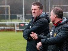Trainerscarrousel: Elmali naar PSV, Kitaman terug bij vrouwen Victoria Boys, Hoonhorst wijst Wijsman de deur, Pluim nu al voor Hoekman in Nunspeet