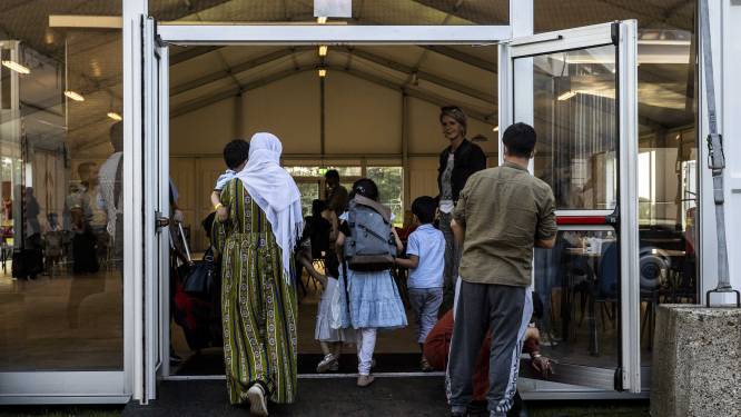 Afghaanse gezinnen naar rechter om evacuatie: ‘Smeekbeden personeel ambassade genegeerd’