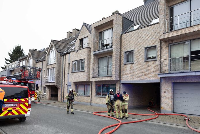 De brand ontstond woensdagochtend in Denderleeuw.