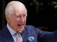 “Zijn kankerdiagnose heeft hem menselijker gemaakt”: Charles geliefder dan ooit na eerste ‘horrorjaar’ als koning