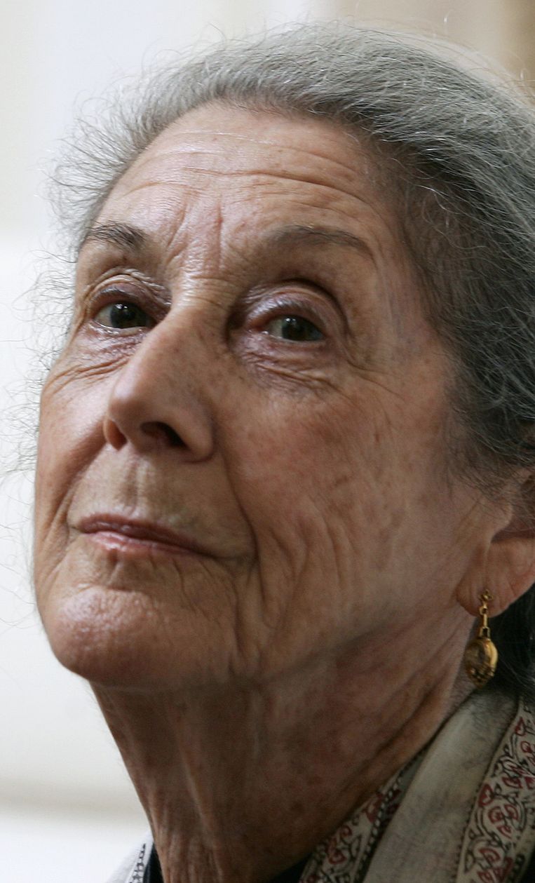 De Zuid-Afrikaanse Nobelprijswinnares Nadine Gordimer (1923-2014) Beeld AFP